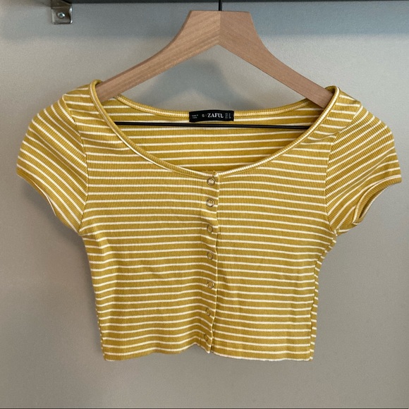 Zaful Tops - ZAFUL Yellow & White Striped Crop Top
